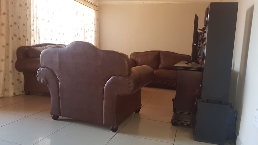 4 Bedroom Property for Sale in Tlhabane West North West
